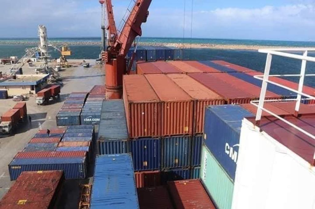 "الليبية للحديد والصلب" تبحث إمكانية تعزيز التعاون مع الجمهورية الإيطالية