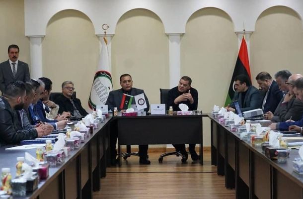 خاص.. المسلاتي يفصح لصدى عن استمرار تنفيذ الطلبيات لتزويد كافة مدن الجنوب بالمحروقات