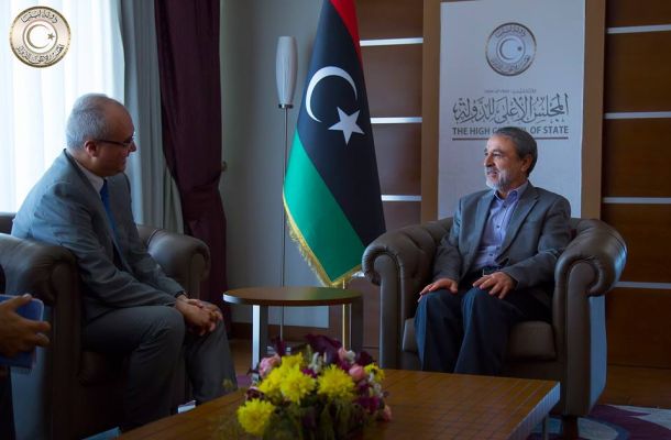 موظفو هيئة مكافحة الفساد ببنغازي يطالبون بعزل رئيس الهيئة من منصبه