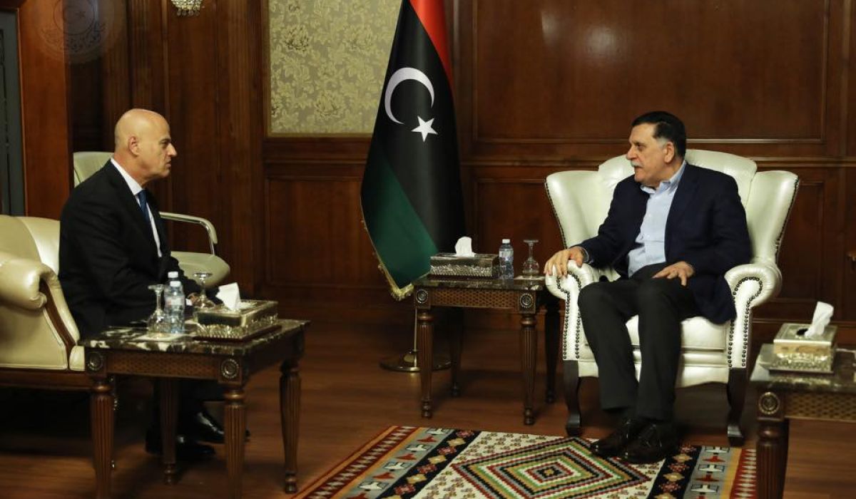 السراج يبحث مع شركة ايني الإيطالية مشاريع التنمية المكانية في مناطق عمل الشركة