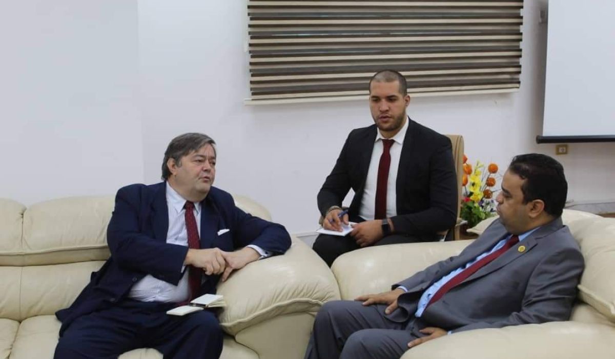 العابد يبحث مع السفير الإسباني لدى ليبيا عدد من الملفات