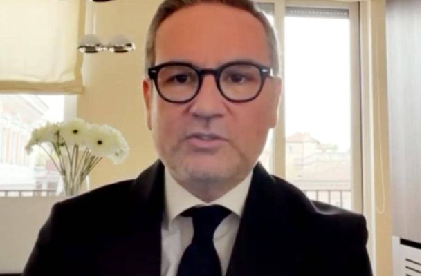 أفريكا إنتلجنيس: شركة فرنسية مكلفه بتتبع الأصول الليبية على الأراضي الفرنسية