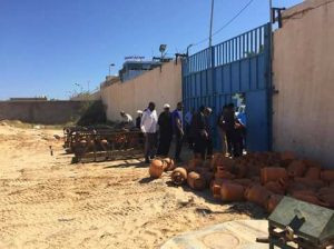 توزيع إسطوانات الغاز بمستودع الهاني النفطي