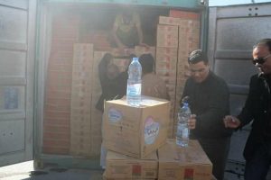 ضبط 38 حاوية مليئة بعبوات المياه بالميناء البحري طبرق