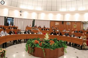 وزير الاقتصاد يزور مصراته ويبحث النهوض بالقطاع الصناعي والتجاري بالمدينة