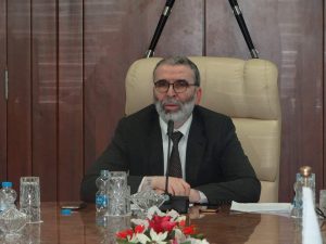 صنع الله يناقش مع النقابات العمّالية للشركات النفطية تأخر صرف مرتبات العاملين بالقطاع