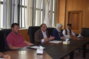 المجلس البلدي سرت يجتمع مع مدراء المصارف لبحث مشكلة السيولة