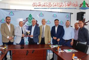 اجتماع غرفة التجارة والصناعة مصراتة مع آمر المستشفى الإيطالي لبحث آفاق التعاون