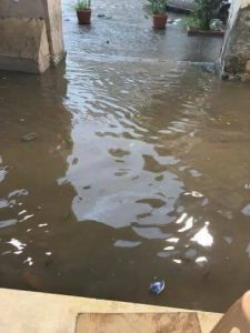 مدينة طرابلس تغرق بعد ساعتين من هطول الأمطار والحكومة نائمة