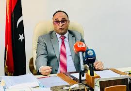 حوار يتوسط الأزمة وتصريحات فقدت مصداقيتها " الدرسي " للمونيتور : نحن نستعد لتنفيذ برنامج الأصلاح الأقتصادي
