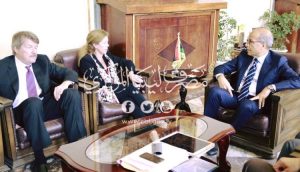 ستيفاني وليامز تجتمع بعدد من الوزراء ورؤساء المؤسسات السيادية الليبية للدفع بالإصلاحات الاقتصادية