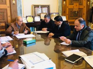 الكبير يناقش مع إدارة جهاز تنمية وتطوير المراكز الإدارية استكمال المشاريع المتوقفة