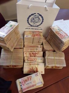 مكتب زكاة طرابلس يباشر في صرف إعانة كسوة العيد بمجموع 390 ألف دينار على الأسر المحتاجة