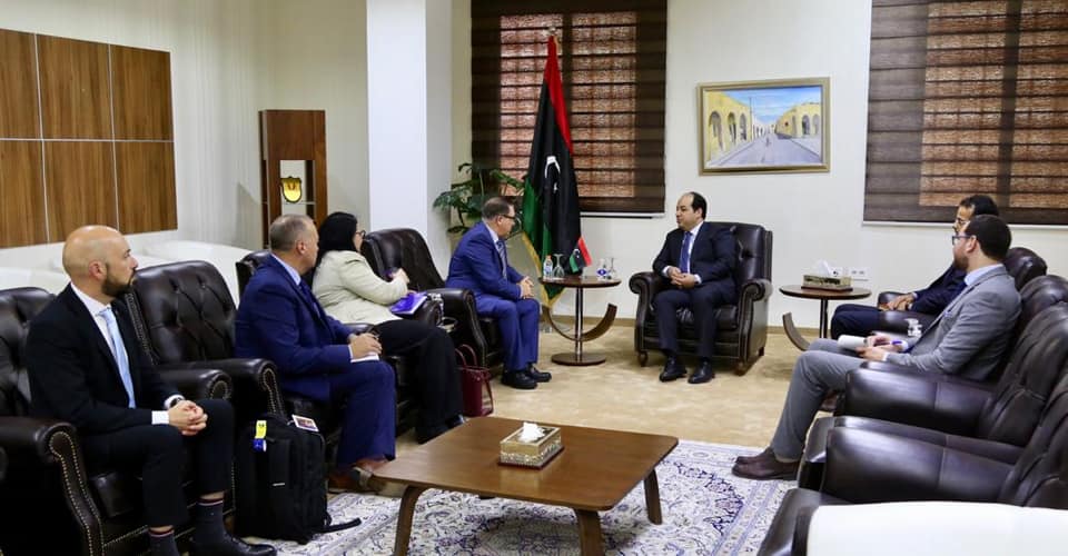 معيتيق والسفير المالطي يؤكدان أهمية عودة عمل سفارة مالطا في ليبيا