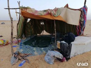 صدى ترصد معاناة العائلات النازحة بمنطقة غات 