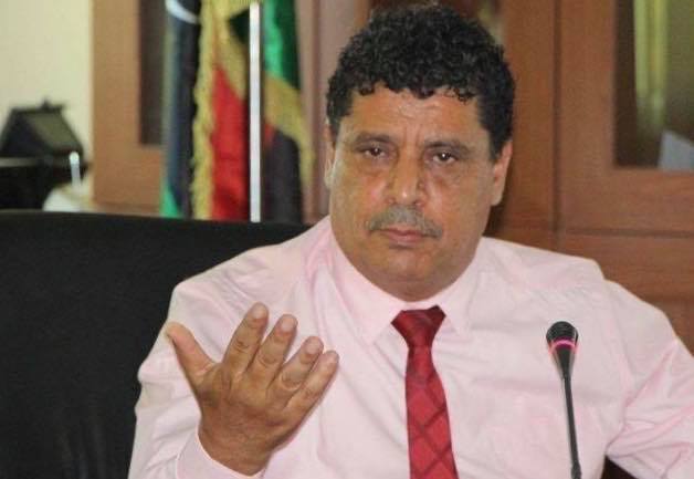 الهزات الارتدادية لإيقاف بيع وتحويل الدولار النقدي تؤثر جنوناً على أسعار الصرف