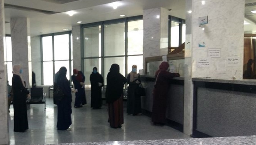 بالصور .. مصرف الجمهورية فرع أحمد الشريف بمصراتة يبدأ تطبيق التدابير الوقائية من فيروس كورونا