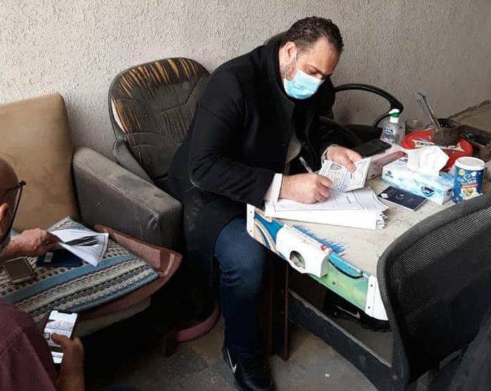 سفارة ليبيا في الأردن توزع 500 دولار ومستلزمات الوقاية الصحية من فيروس كورونا على الجالية الليبية