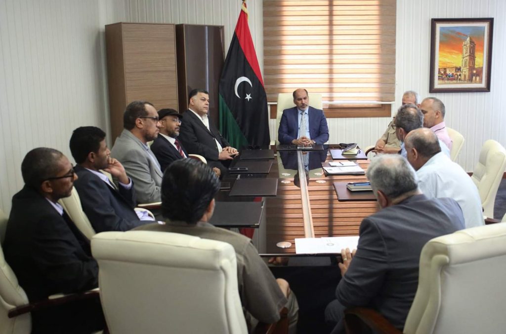 "الرئاسي وتسييري سبها" يتفقان على توفير احتياجات الجنوب من الوقود والغاز من مستودعي طرابلس ومصراتة
