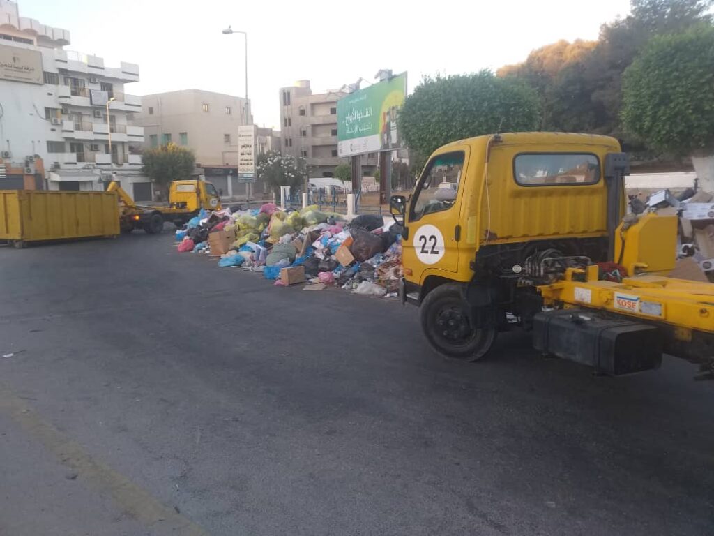 شركة الخدمات العامة تطلق حملة واسعة لتنظيف كافة شوارع طرابلس