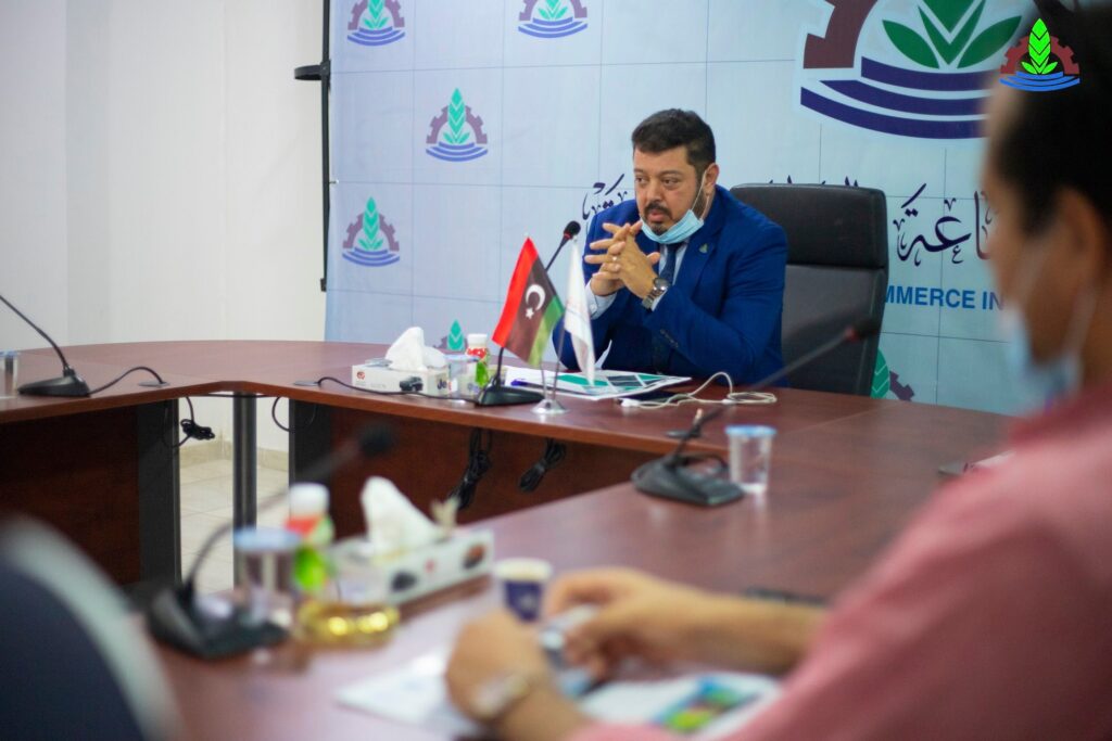 تجدد عجز "المسؤولين" بفتح الحوالات المباشرة ... وخسائر صغار التجار ترتفع