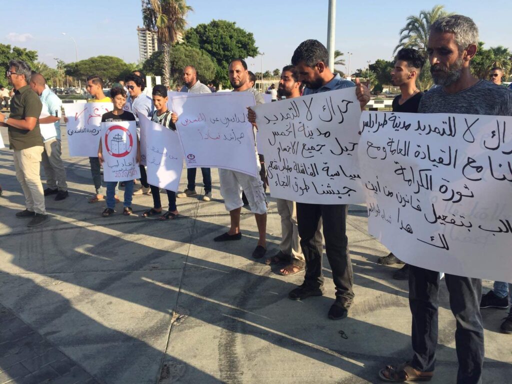 إطلاق سراح الشاب "ربيع العربي" المختطف بعد مظاهرة إنقاذ ليبيا من الفساد بمدينة بنغازي