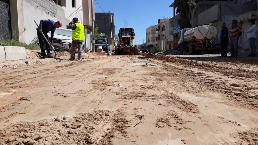 "بن يوسف" يناقش سبل حلحلة المشاكل التي تعيق تنفيذ عدد من المشاريع ببلدية سوق الجمعة