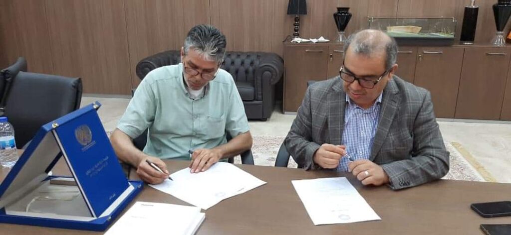 ديوان مجلس الرئاسي يسلم تقرير ديليوت إلى المحافظ ونائبه