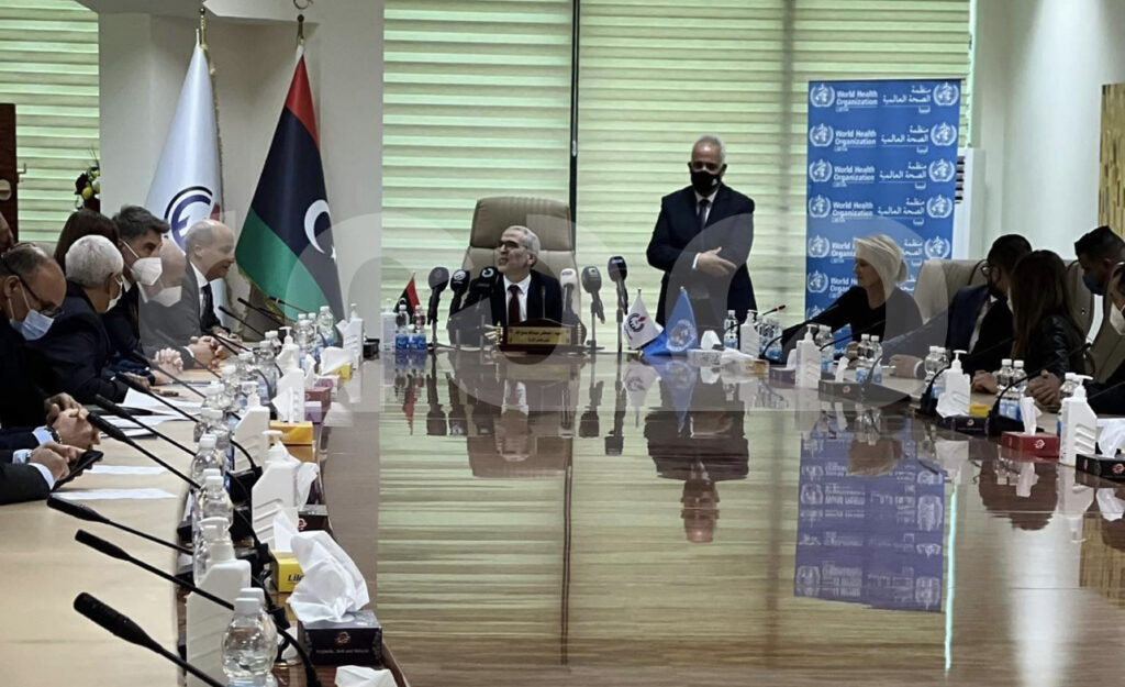 خاص.. بعد توقيع اتفاقية بين مؤسسة النفط ومنظمة الصحة العالمية.. العابد يجتمع بصنع الله