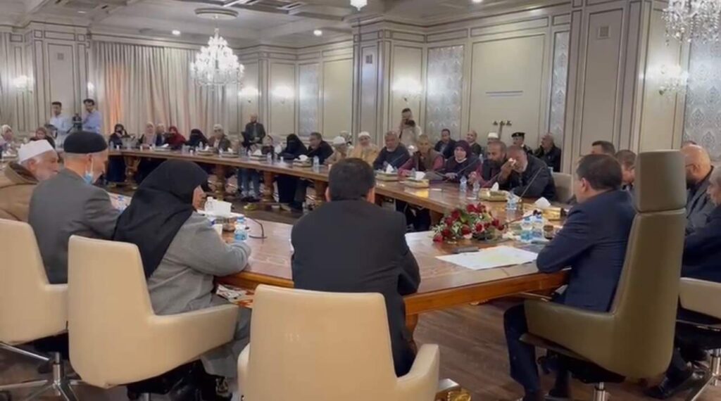 خاص.. إتفاق الإتحاد الليبي العام لروابط ومنظمات أسر الشهداء والمفقودين مع رئيس الحكومة على تنفيذ القانون رقم (1)