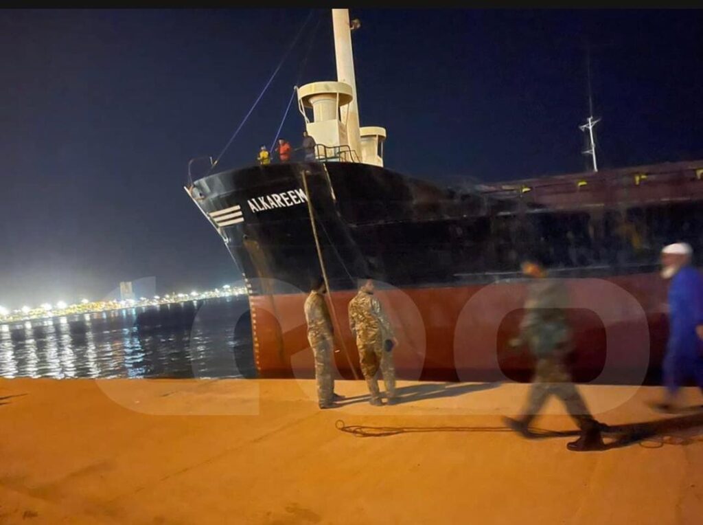 خاص.. بالصور "صدى" تكشف عن ناقلة تهريب النفط التي ضُبطت بالزاوية