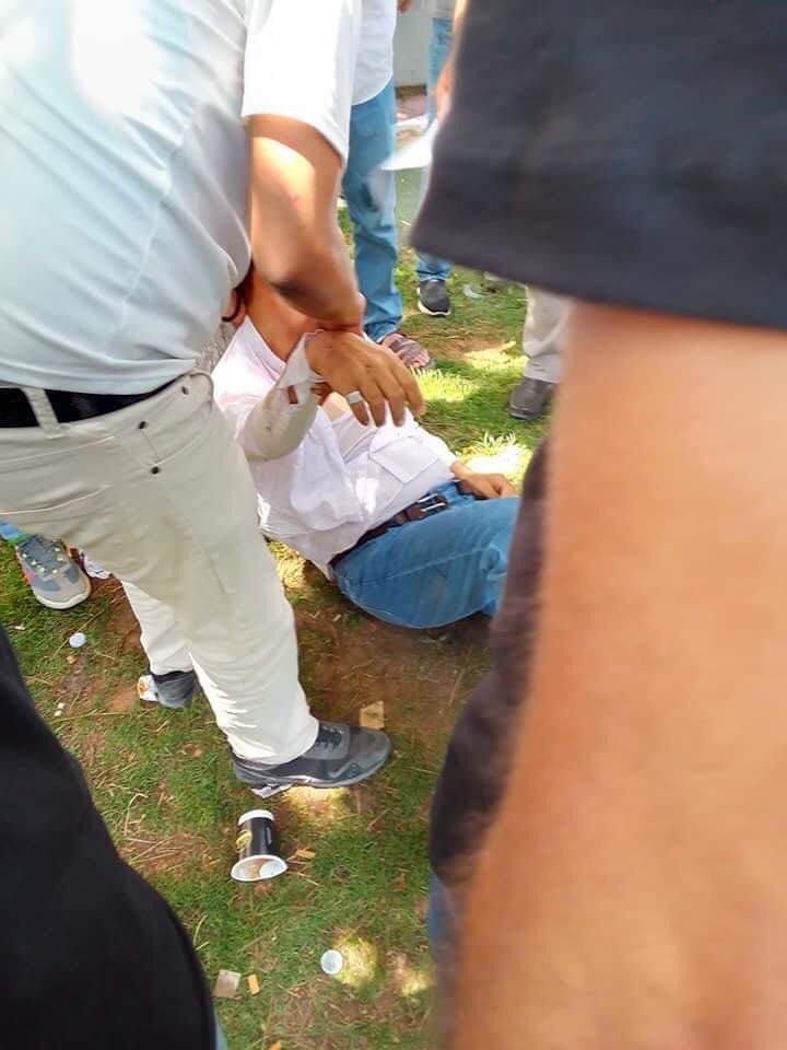 موظفي الشؤون المحلية التابعين للسجل المدني يتعرضون للضرب من قبل قوات حماية مجلس الوزراء