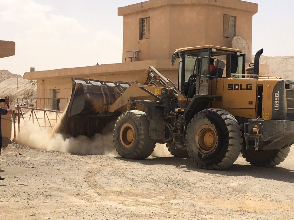 بحضور مدير عام المؤسسة الوطنية للتعدين.. انطلاق حملة إقفال لعدد من المحاجر المخالفة للدولة الليبية