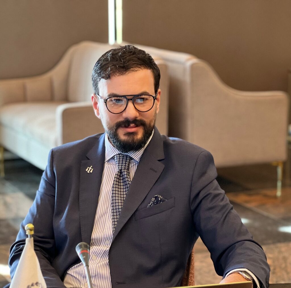 تسليم "ابوعجيلة".. هل هو سيناريو جديد لإهدار المال العام!