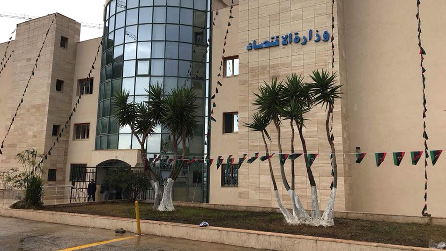 مع قرب إنتهاء مدة سحبها المحددة.. ما مصير ال50 دينار؟