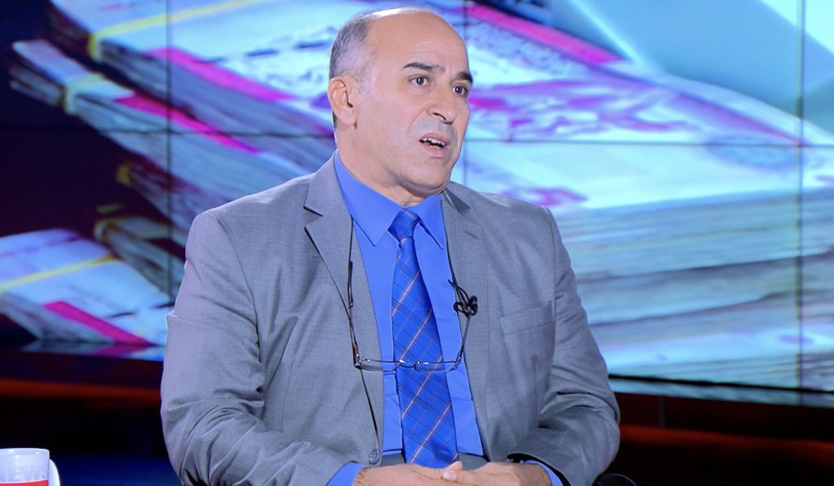 العكاري: انخفاض الدولار بدأ فعلياً واحتياطيات المركزي تتجاوز 100 مليار دولار مع ضخ قيم مناسبة لتغطية النقد الأجنبي