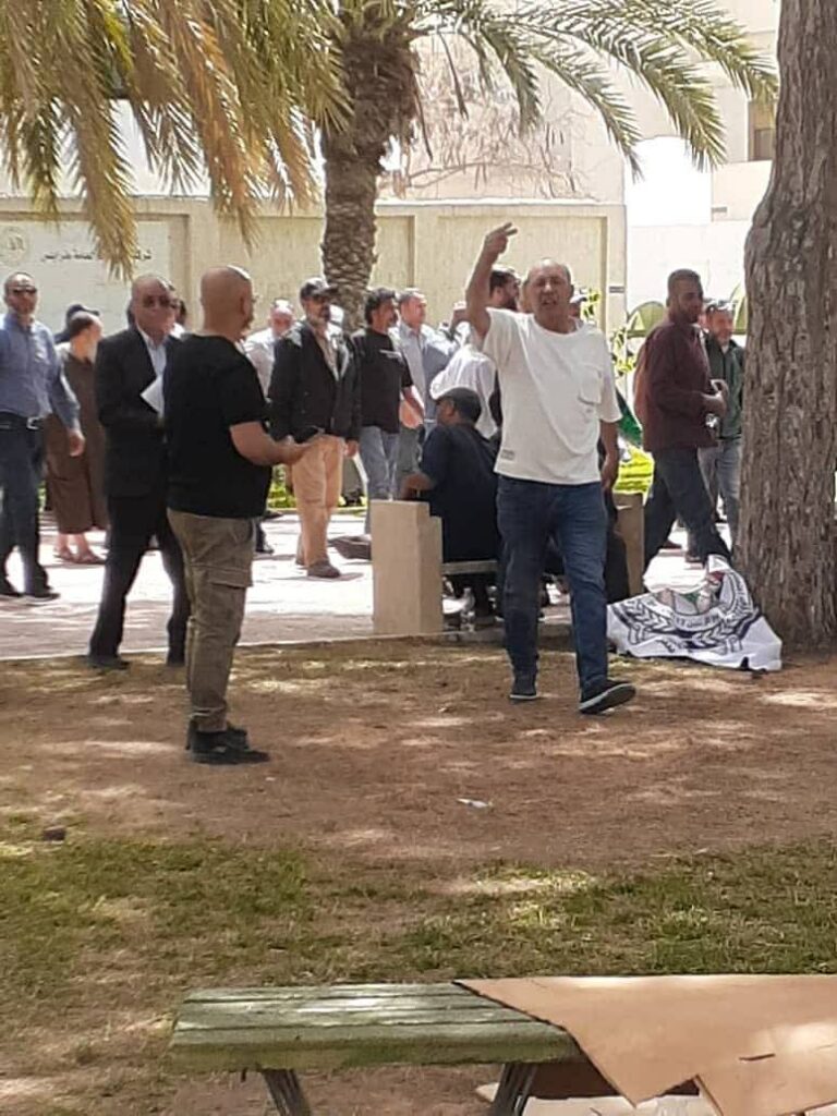 وفاة مستحقين قبل استلامها واضطرار آخرين للإيجار.. أزمة شقق طريق المطار تتجدد وسط صمت حكومي رغم أحكام القضاء وتشكيل اللجان