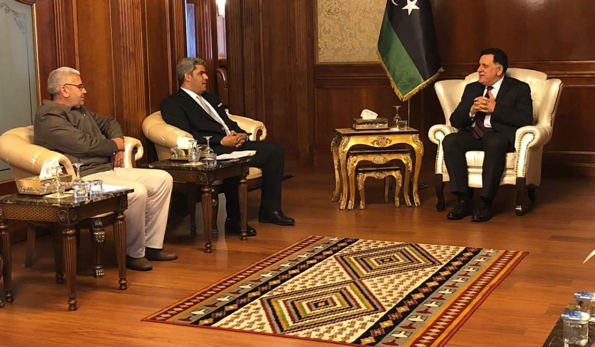 السراج يستقبل وفداً من زليتن لمناقشة المختنقات التي تُعانيها المدينة