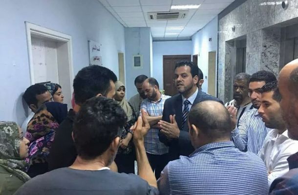 بلدية اسبيعة تتفق مع المصرف التجاري على آلية توزيع السيولة