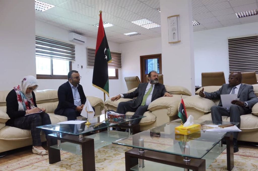 دخول الناقلة "أنوار النصر" لميناء طرابلس لتفريغ 30 مليون لتر من البنزين