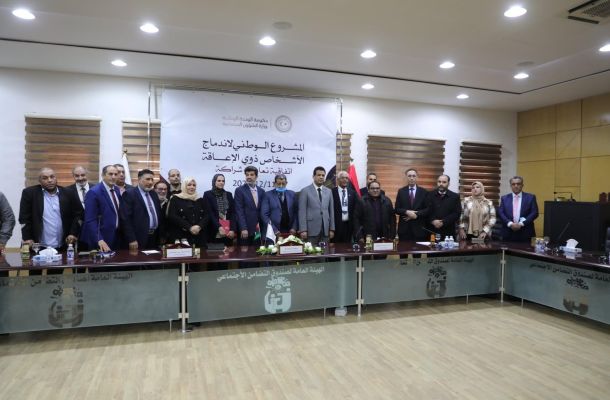رئيس مجلس إدارة الشركة الليبية للحديد والصلب يقوم بتوقيع اتفاقية مع وزارة العمل والتأهيل في مجالات التعاون