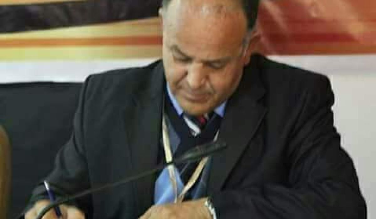 أبوبكر أبو القاسم : الدولار يكسر حاجز4.5 ويكسر معه الخرافات والأوهام