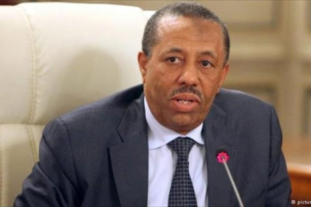 الدليمي يعد الموظفين بمشفى امحمد المقريف بحل مشكلة الرواتب