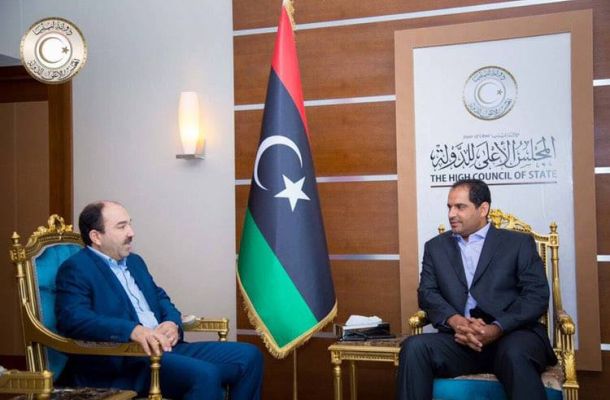 المجبري يناقش كيفية النهوض بالتجارة والصناعة في الجنوب الليبي