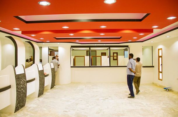 حملة تنظيف غرف تصريف مياه الامطار بحي الاندلس