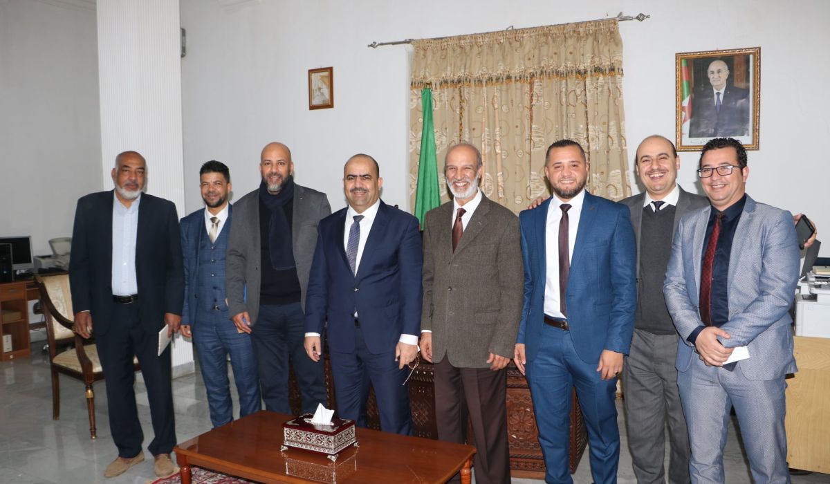 رئيس مركز إدارة وتشغيل المنافذ البرية يضع اللمسات الأخيرة لإفتتاح منفذ غدامس البري
