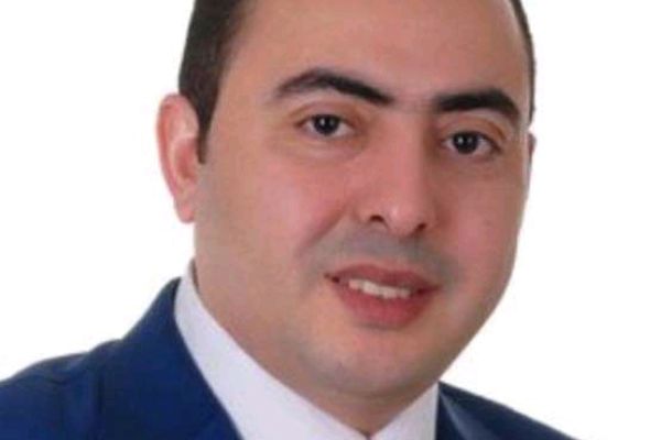 حبارات يكتب : ( بيان المركزي بشأن صرف شهري يناير و فبراير مجرد مسكّن لأزمة المرتبات و ليس حل دائم لها ) و السؤال هو كيف و ما هو الحل ؟؟؟