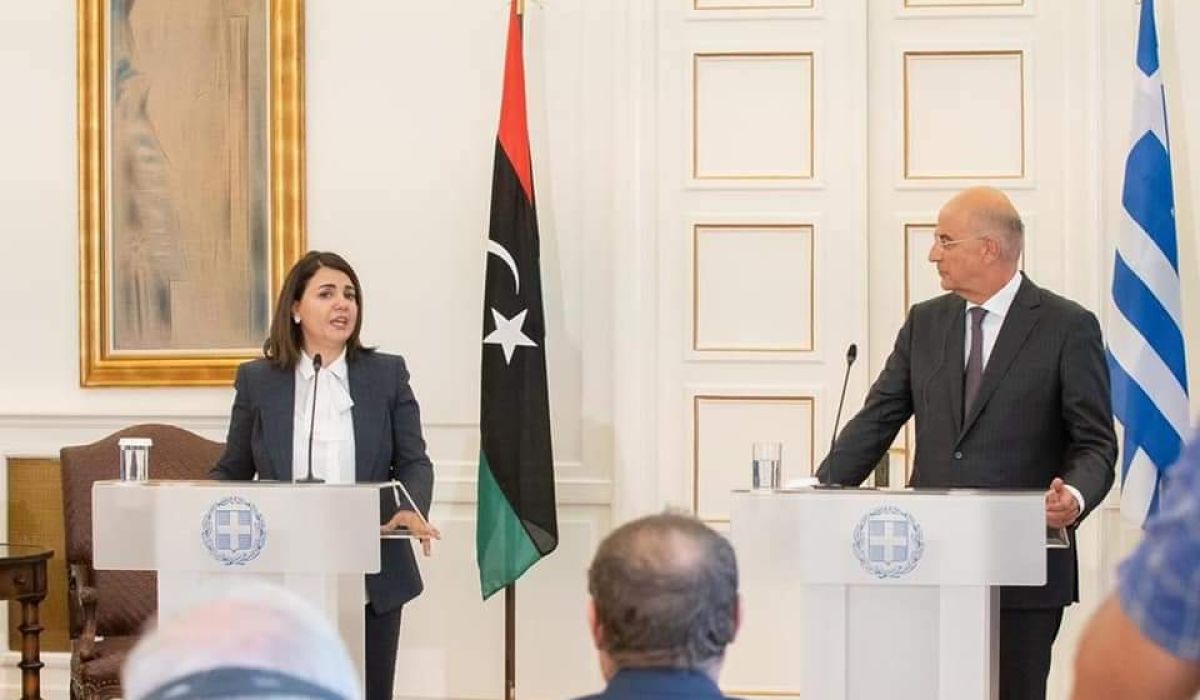 خلال مؤتمرٍ صحفي مع نظيرها اليوناني .. المنقوش تؤكد على دعم ودفع العجلة الاقتصادية بين البلدين