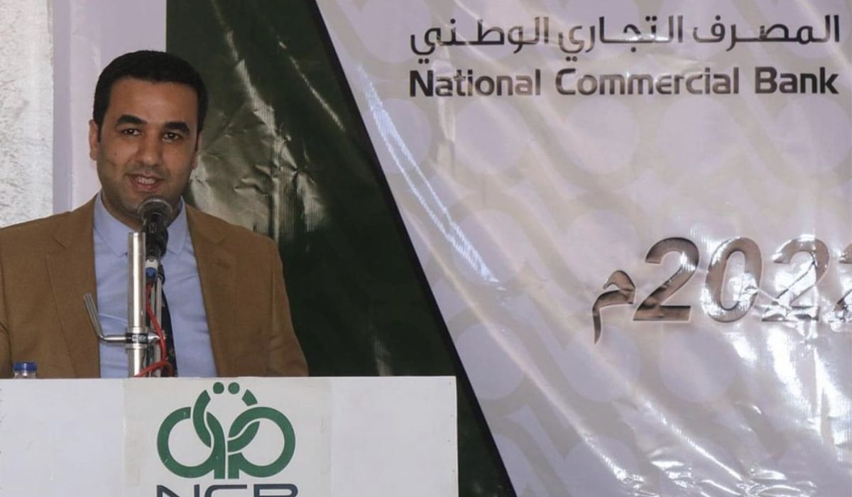 خاص.. مدير عام التجاري الوطني يطمئن الزبائن ويبشرهم بأخبار مفرحة جداً