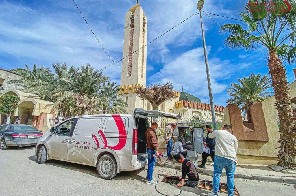 خاص.. مصادر مطلعة لصدى: تم إجراء حوالة بقيمة 100 مليون دينار من شركة هاتف ليبيا إلى الشركة العامة للكهرباء مباشرة دون وجود وسيط في هذه الحوالة